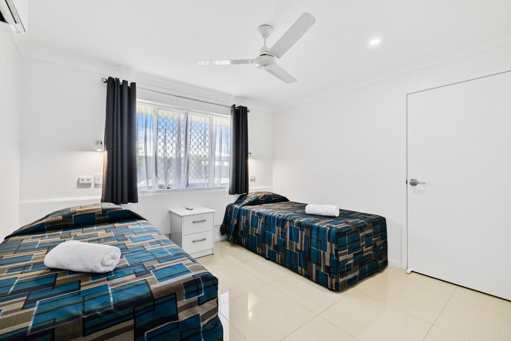 Casa Nostra Motel ロックハンプトン エクステリア 写真